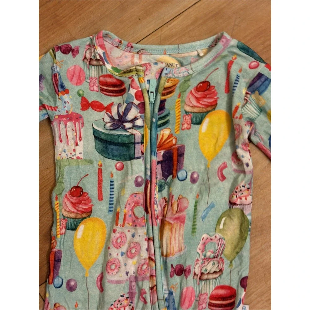 Posh Peanut Baby Girls 6-9 Months Cupcakes Party Footed Sleeper Pajamas Bamboo